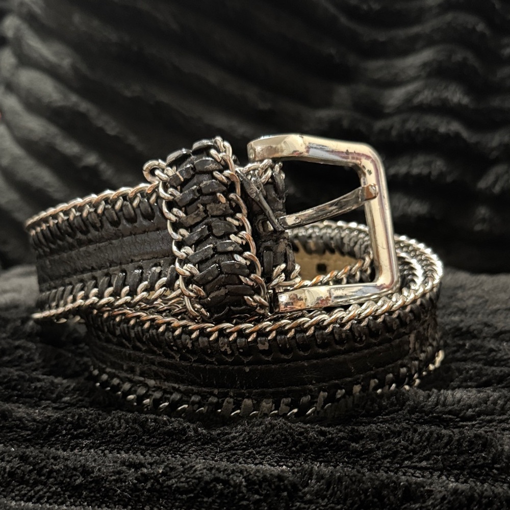 Stylish Black and Silver Men's Belt